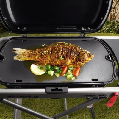ウェーバートラベラーガスグリル用の汎用性の高い鋳鉄製グリドル - 外出中の料理に最適です! 16 ウェーバートラベラーガスグリル用の汎用性の高い鋳鉄製グリドル - 外出中の料理に最適です!